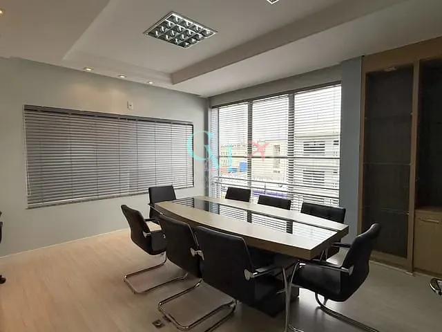 Sala à venda ou para alugar, no bairro centro em Xanxerê