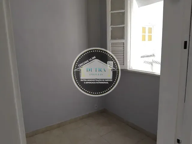 Sala para alugar, no bairro Centro em Juiz de Fora