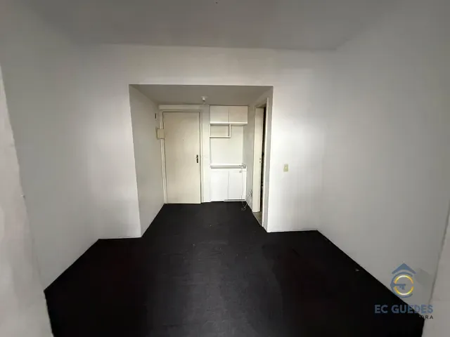 Sala à venda ou para alugar, no bairro Madureira em Rio de Janeiro