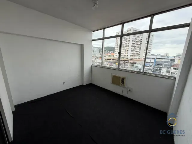 Sala à venda ou para alugar, no bairro Madureira em Rio de Janeiro
