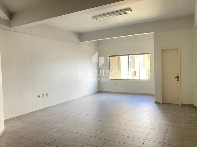 Sala com 49m², à venda ou para alugar, no bairro Centro em Arroio do Meio