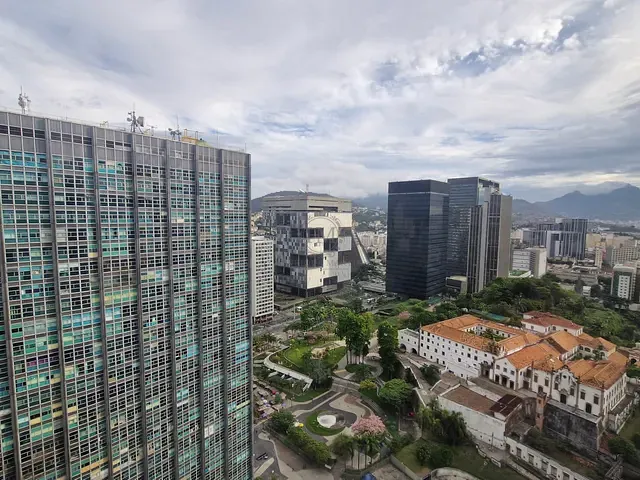 Sala com 74m², para alugar, no bairro Centro em Rio de Janeiro