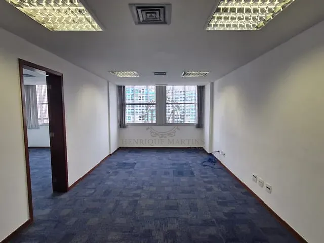 Sala com 74m², para alugar, no bairro Centro em Rio de Janeiro