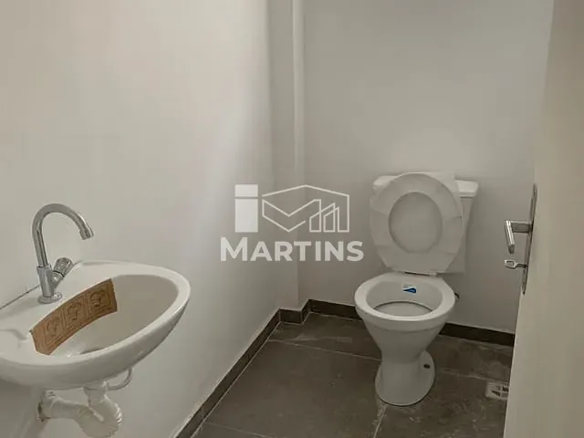 Sala para alugar, no bairro Jardim Santa Cruz em Taboão da Serra