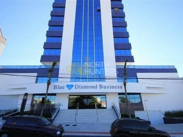 Sala com 208m², à venda, no bairro Agronômica em Florianópolis