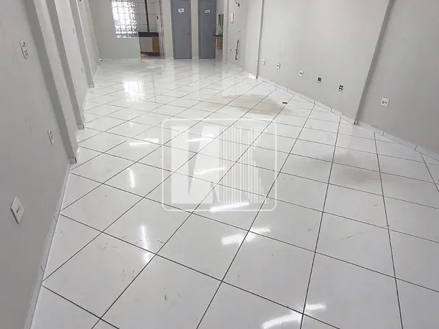 Sala para alugar, no bairro Vila Palmares em Santo André