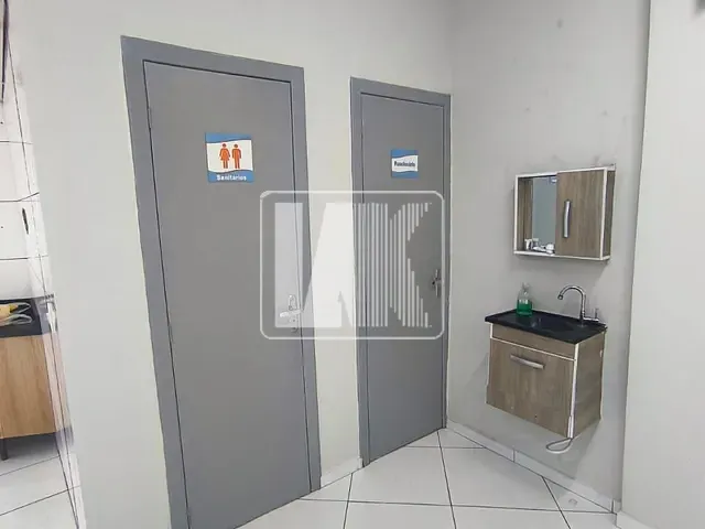 Sala para alugar, no bairro Vila Palmares em Santo André