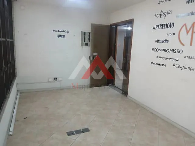 Sala à venda ou para alugar, no bairro Centro em Rio de Janeiro