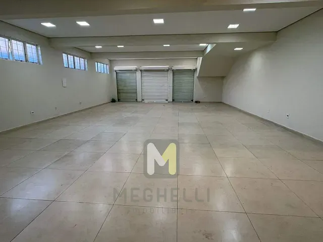 Sala com 250m², para alugar, no bairro Jardim Boa Vista em Serrana