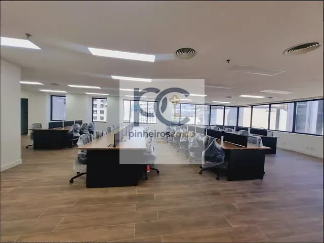 Sala para alugar, no bairro Cidade Monções em São Paulo