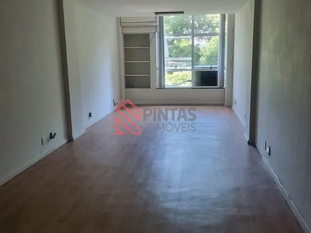 Sala à venda, no bairro Centro em Niterói