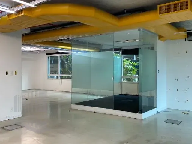 Sala à venda, no bairro Paraíso em São Paulo