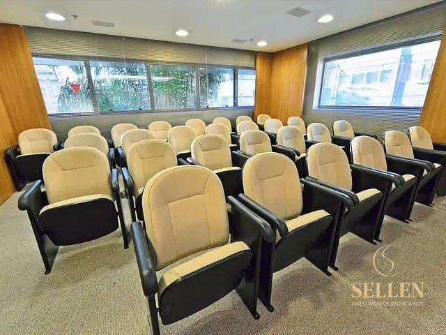 Sala com 68m², à venda, no bairro Menino Deus em Porto Alegre