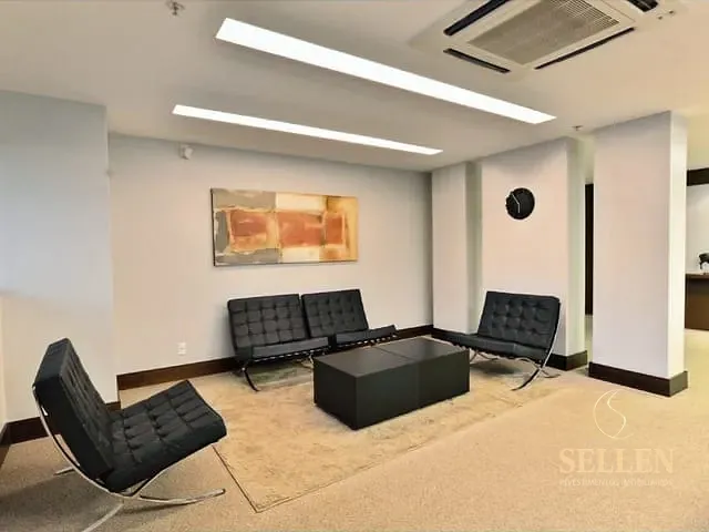 Sala com 68m², à venda, no bairro Menino Deus em Porto Alegre