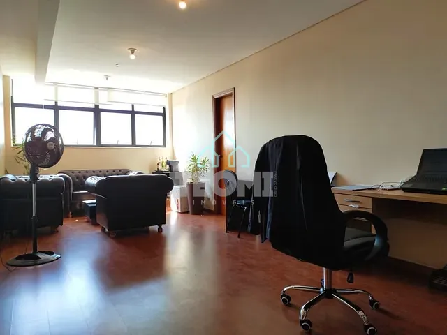 Sala à venda, no bairro Centro em Taubaté