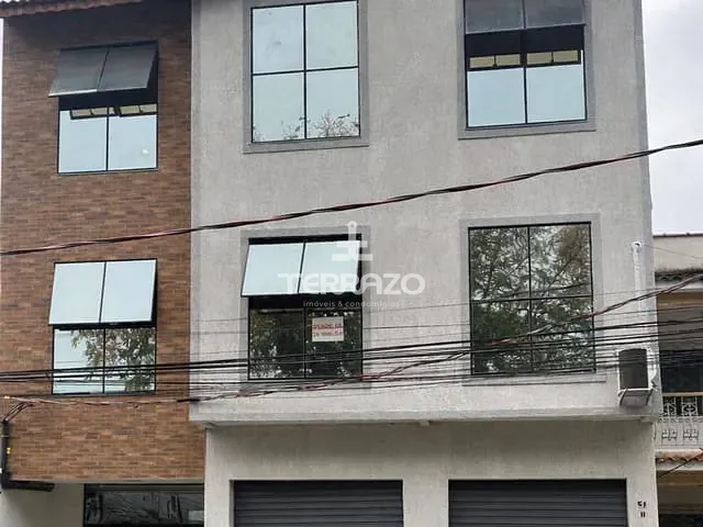 Sala à venda ou para alugar, no bairro Nossa Senhora das Graças em Volta Redonda