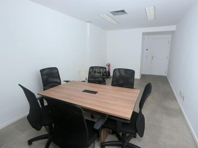 Foto do Sala - Le Monde Barra da Tijuca - Sala mobiliada pronta para uso ao lado do Village Mall. | VERITA IMOVEIS