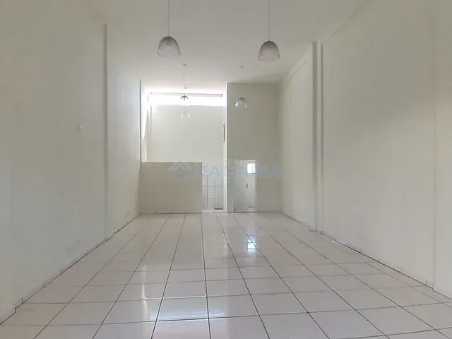 Sala para alugar, no bairro Centro em Apucarana