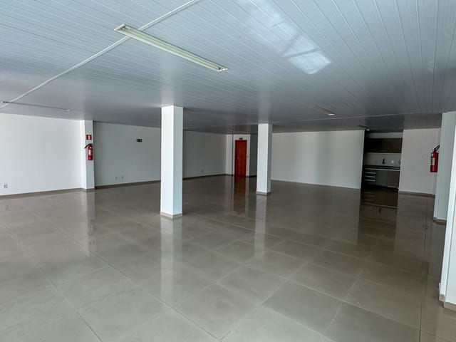 Sala para alugar, no bairro Paineiras em Juiz de Fora