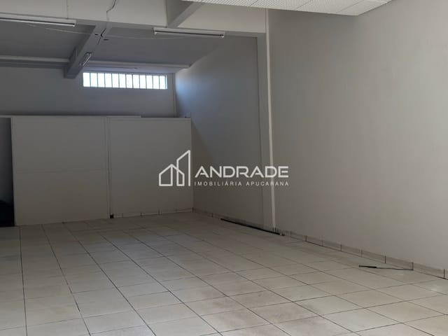 Sala com 70m², para alugar, no bairro Centro em Apucarana