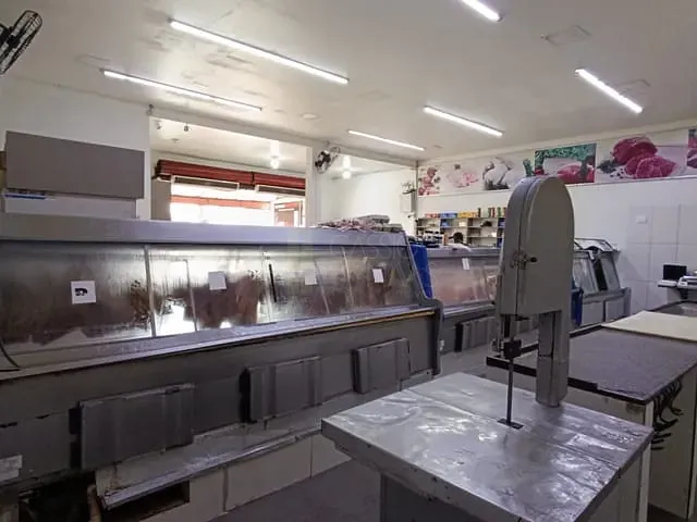 Sala com 360m², à venda, no bairro Vila Nova em Apucarana