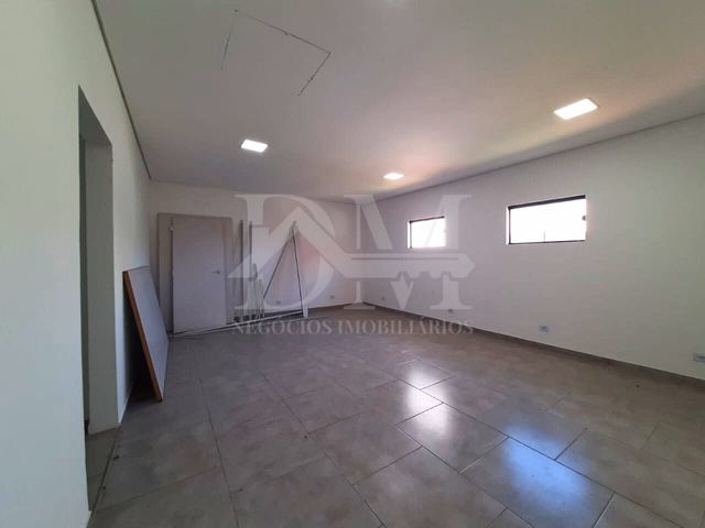 Sala para alugar, no bairro Centro em Jaguariaíva