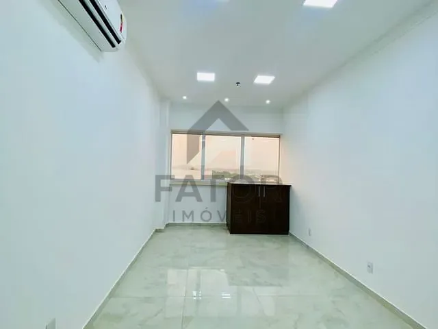 Sala com 25m², para alugar, no bairro Centro em Nova Iguaçu