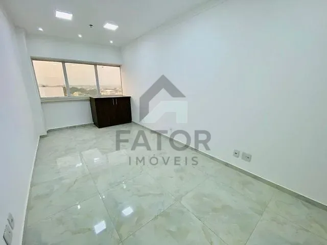 Sala com 25m², para alugar, no bairro Centro em Nova Iguaçu
