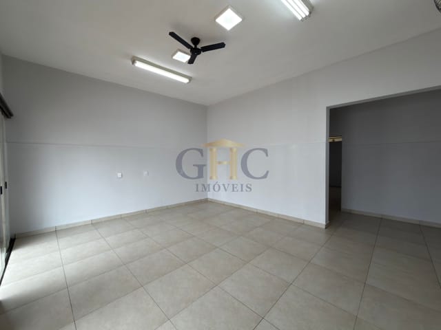 Sala com 55m², para alugar, no bairro Campo Largo em Salto de Pirapora
