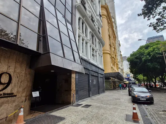 Sala com 321m², para alugar, no bairro Centro em Rio de Janeiro