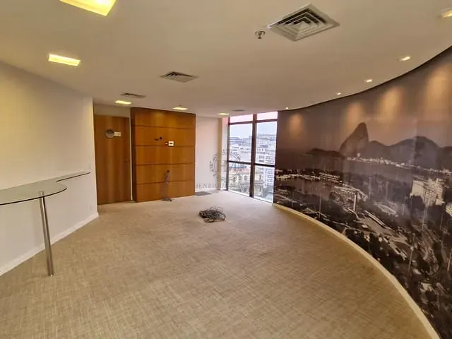 Sala com 321m², para alugar, no bairro Centro em Rio de Janeiro