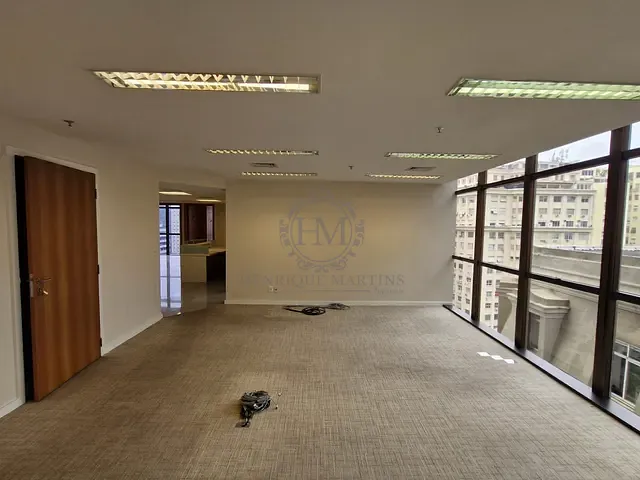Sala com 321m², para alugar, no bairro Centro em Rio de Janeiro