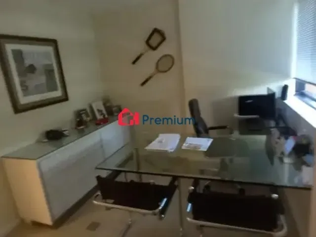 Sala à venda, no bairro Barra da Tijuca em Rio de Janeiro