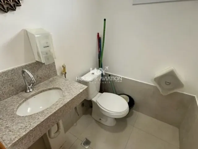 Sala para alugar, no bairro Park Lozandes em Goiânia
