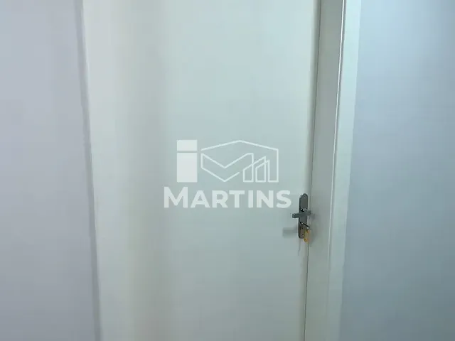 Sala para alugar, no bairro Jardim Santa Cruz em Taboão da Serra