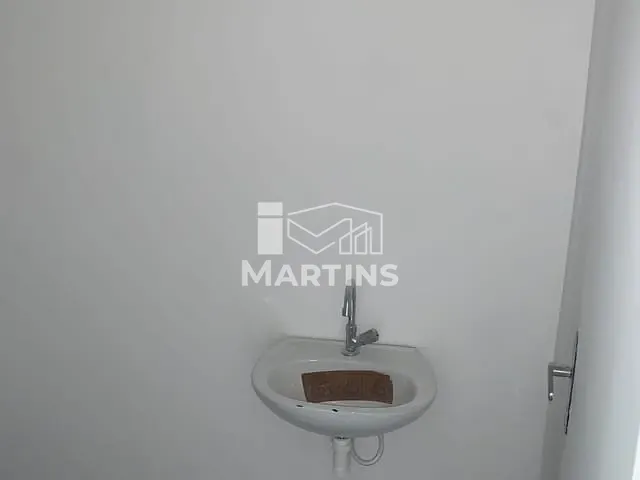 Sala para alugar, no bairro Jardim Santa Cruz em Taboão da Serra