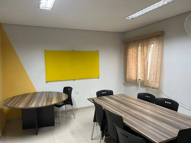 Foto do Sala - Sala para locação, Centro, Lavras, MG | Burgarelli Imóveis