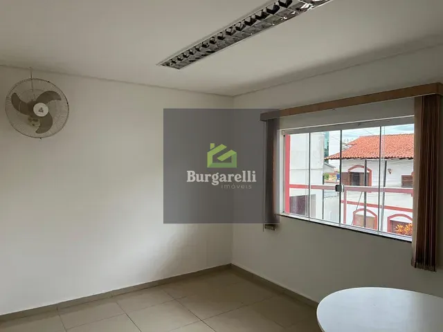 Sala para alugar, no bairro Centro em Lavras