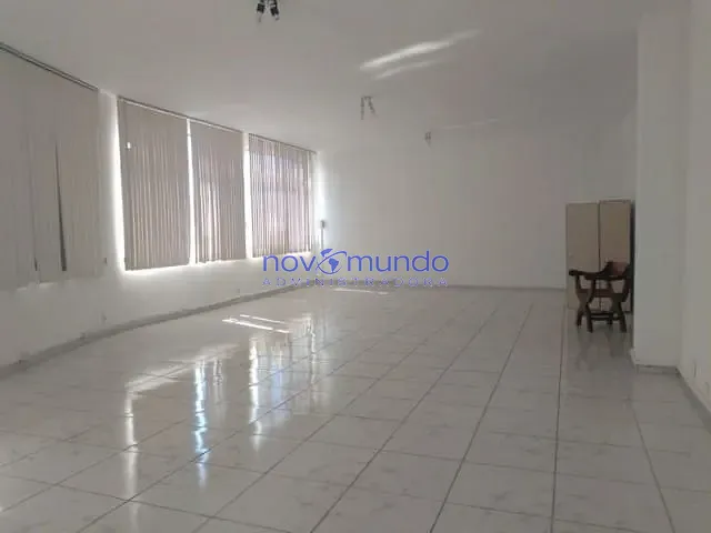Sala à venda, no bairro Tijuca em Rio de Janeiro