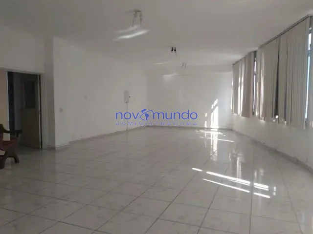 Sala à venda, no bairro Tijuca em Rio de Janeiro