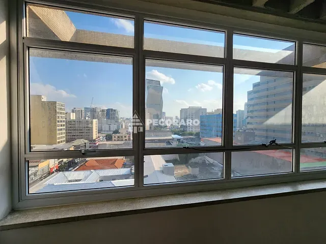 Sala à venda ou para alugar, no bairro Pinheiros em São Paulo