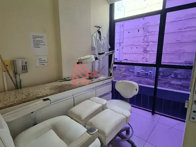 Sala à venda, no bairro Centro em Niterói