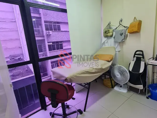 Sala à venda, no bairro Centro em Niterói