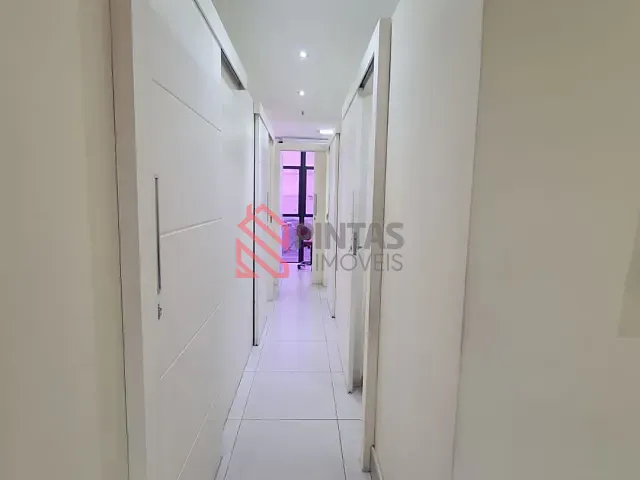Sala à venda, no bairro Centro em Niterói