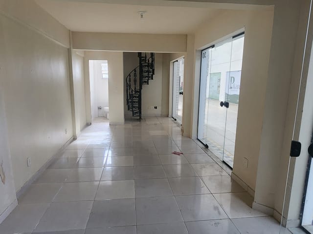 Sala com 60m², para alugar, no bairro Braga em Cabo Frio