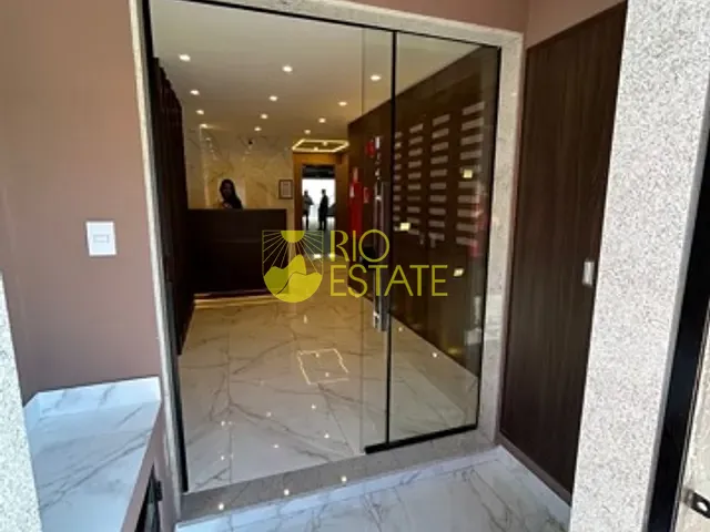 Sala com 20m², à venda, no bairro Aterrado em Volta Redonda
