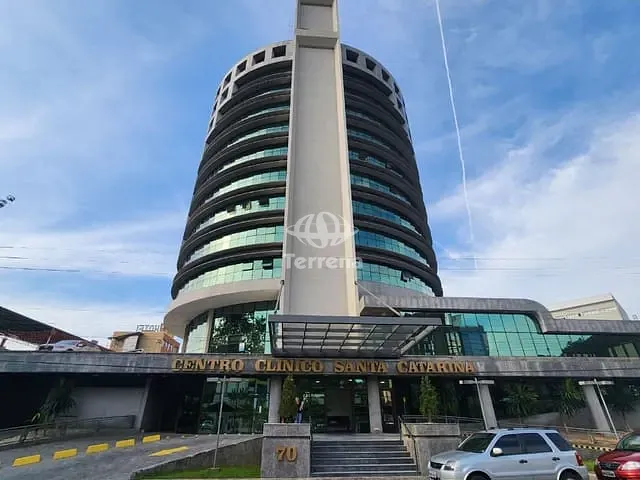Sala com 77m², para alugar, no bairro centro em Blumenau