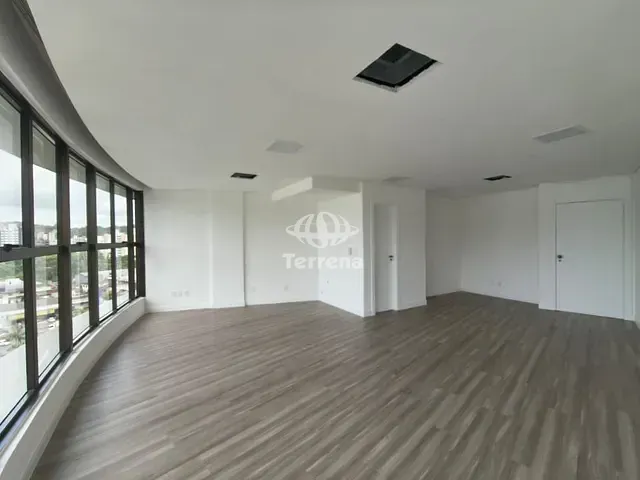 Sala com 77m², para alugar, no bairro centro em Blumenau