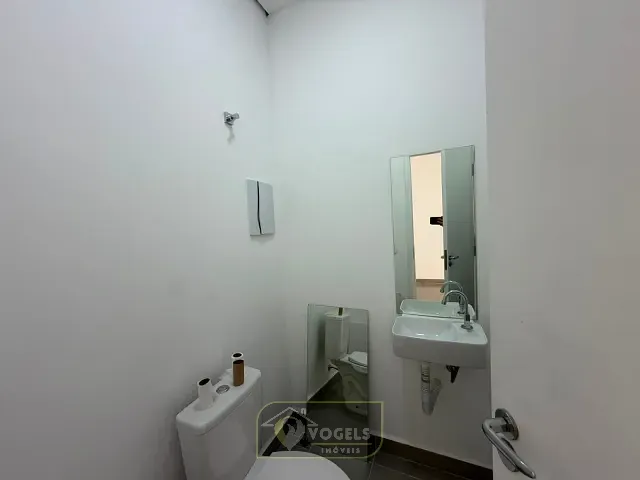 Sala com 35m², para alugar, no bairro Centro em Jaguariúna