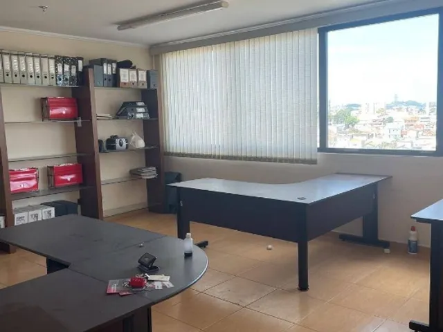 Sala à venda ou para alugar, no bairro Paraíso em Santo André